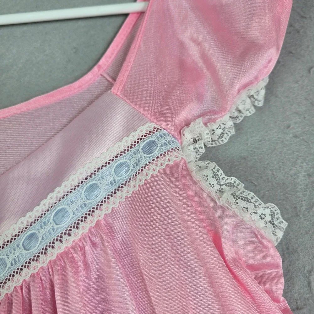 Vintage Pink Nylon Nightgown Womens Medium Pink‎ Lace Trim Ruffle Hem Sleepwear